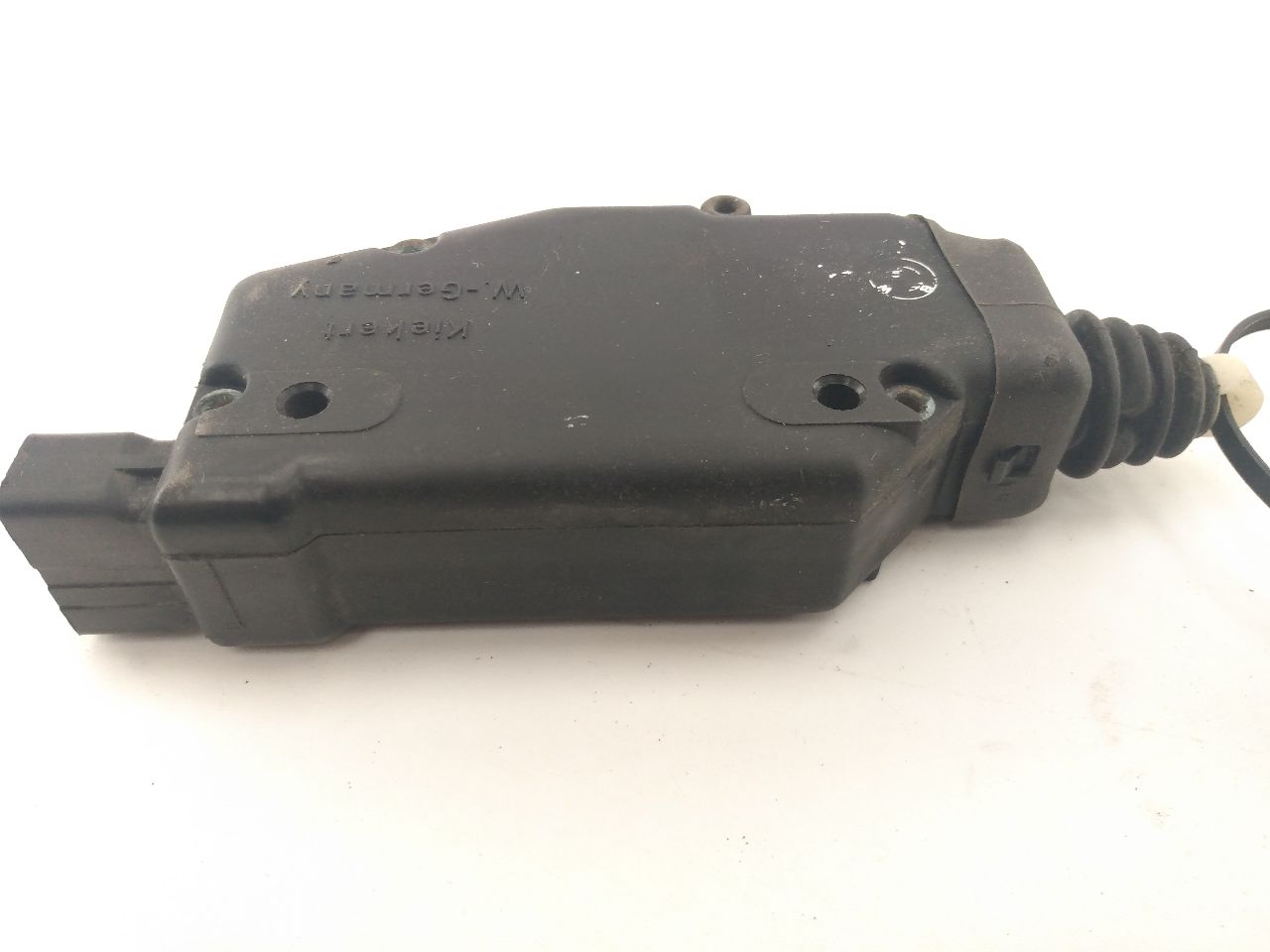 BMW 533I Front Right Door Lock Actuator