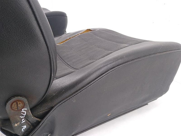 Porsche 924 Front Seat Set