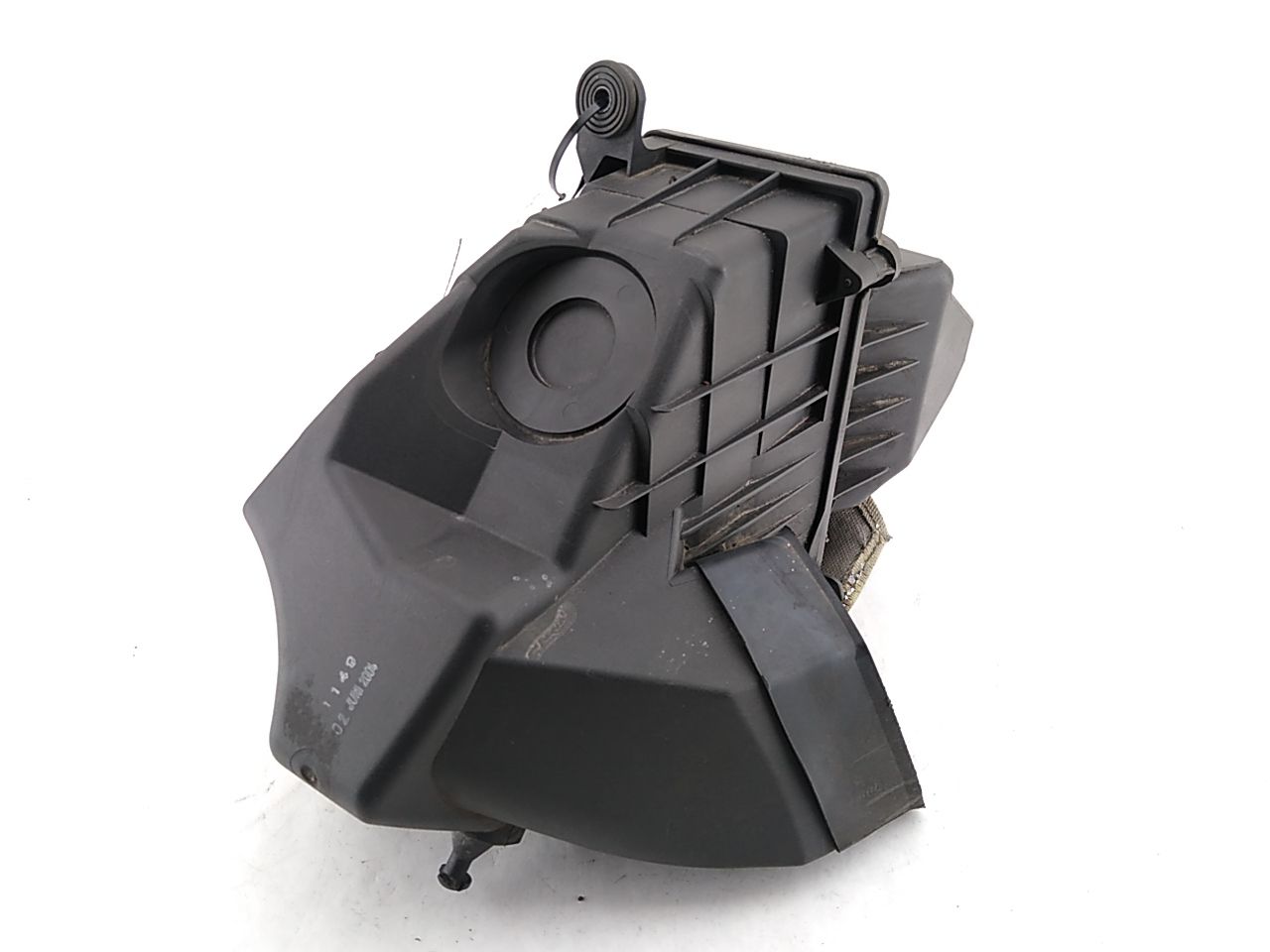 Volkswagen Phaeton Front Right Air Cleaner Assembly