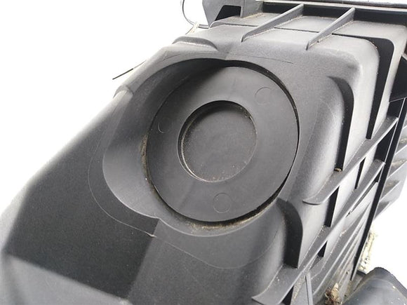 Volkswagen Phaeton Front Right Air Cleaner Assembly