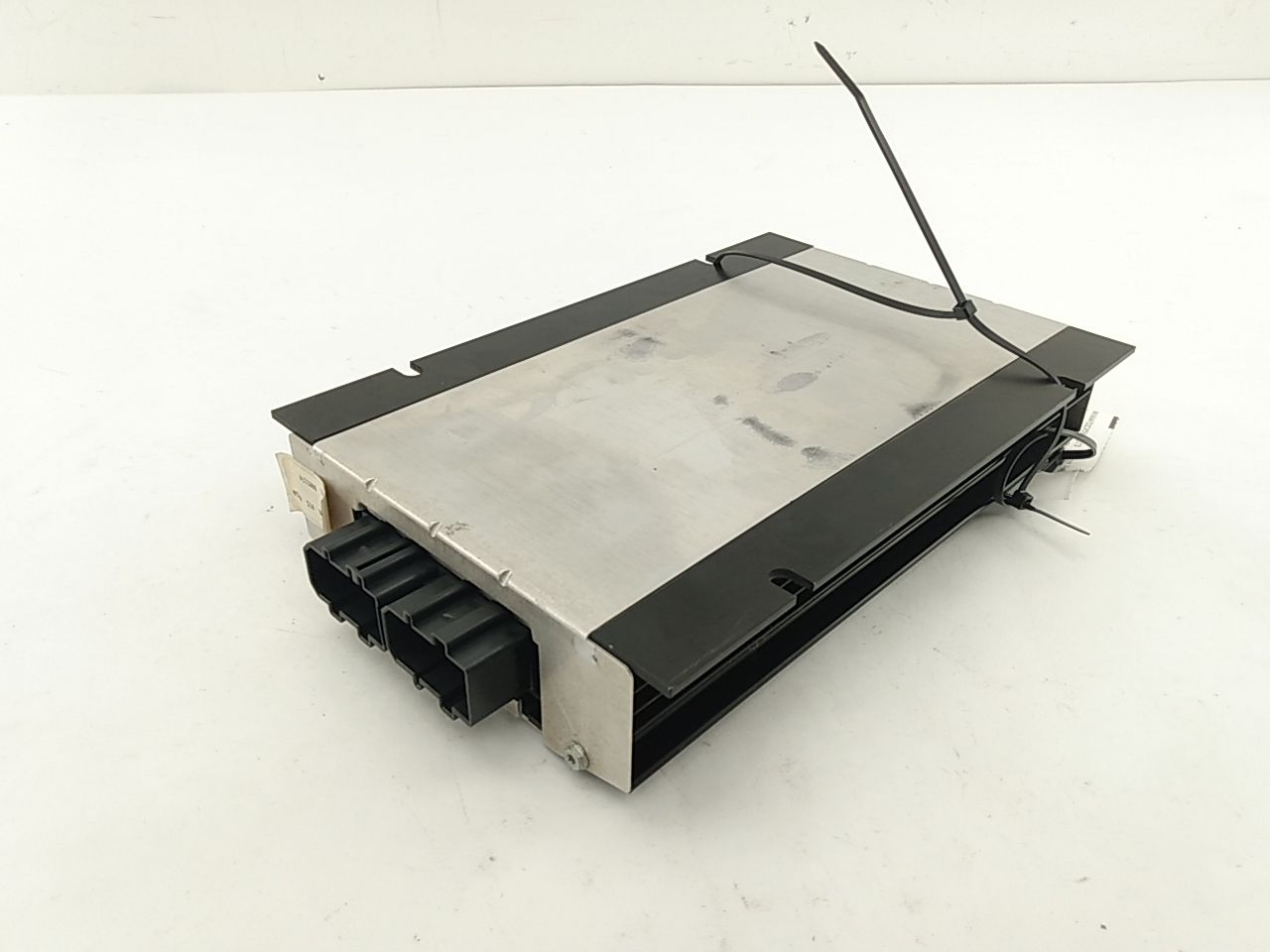 Volkswagen Phaeton Radio Amplifier