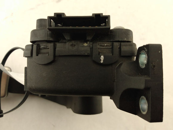 Volkswagen Phaeton Accelerator Pedal