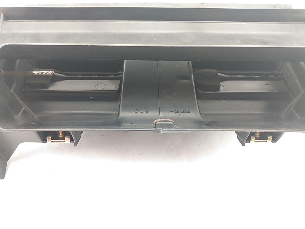 Volkswagen Phaeton Front Center Air Vent Duct - 0