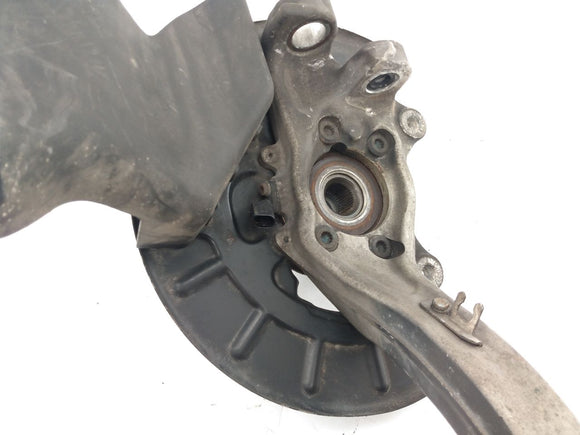 Volkswagen Phaeton Front Left Knuckle & Hub Assembly