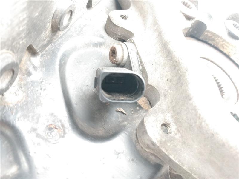 Volkswagen Phaeton Front Left Knuckle & Hub Assembly