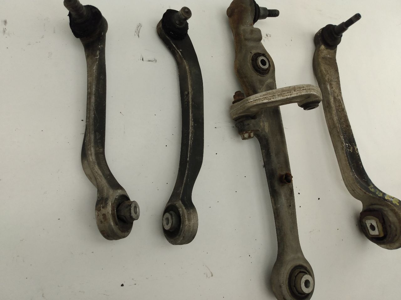 Volkswagen Phaeton Front Right Control Arm Kit