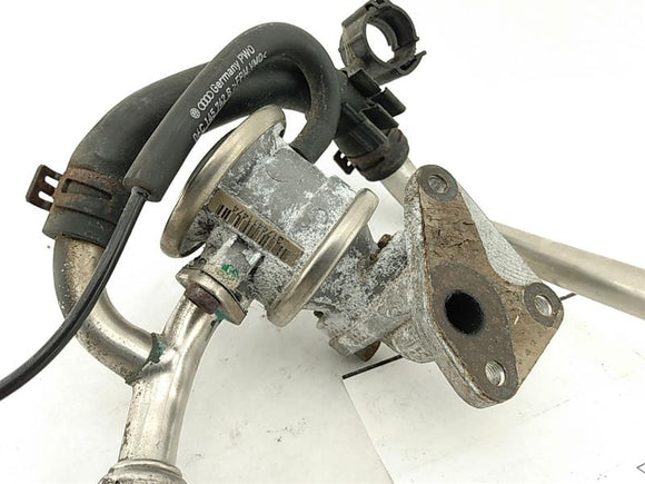 Volkswagen Phaeton Coolant Crossover Pipe Assembly