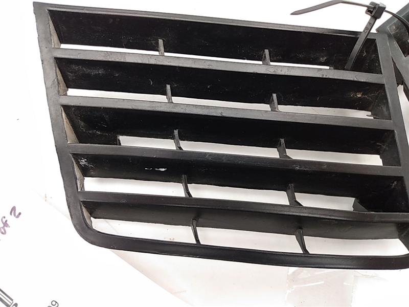 Chevrolet Corvette Set Of Front Fender Grille Vents