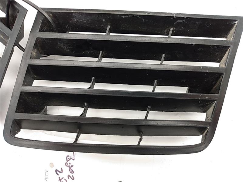 Chevrolet Corvette Set Of Front Fender Grille Vents