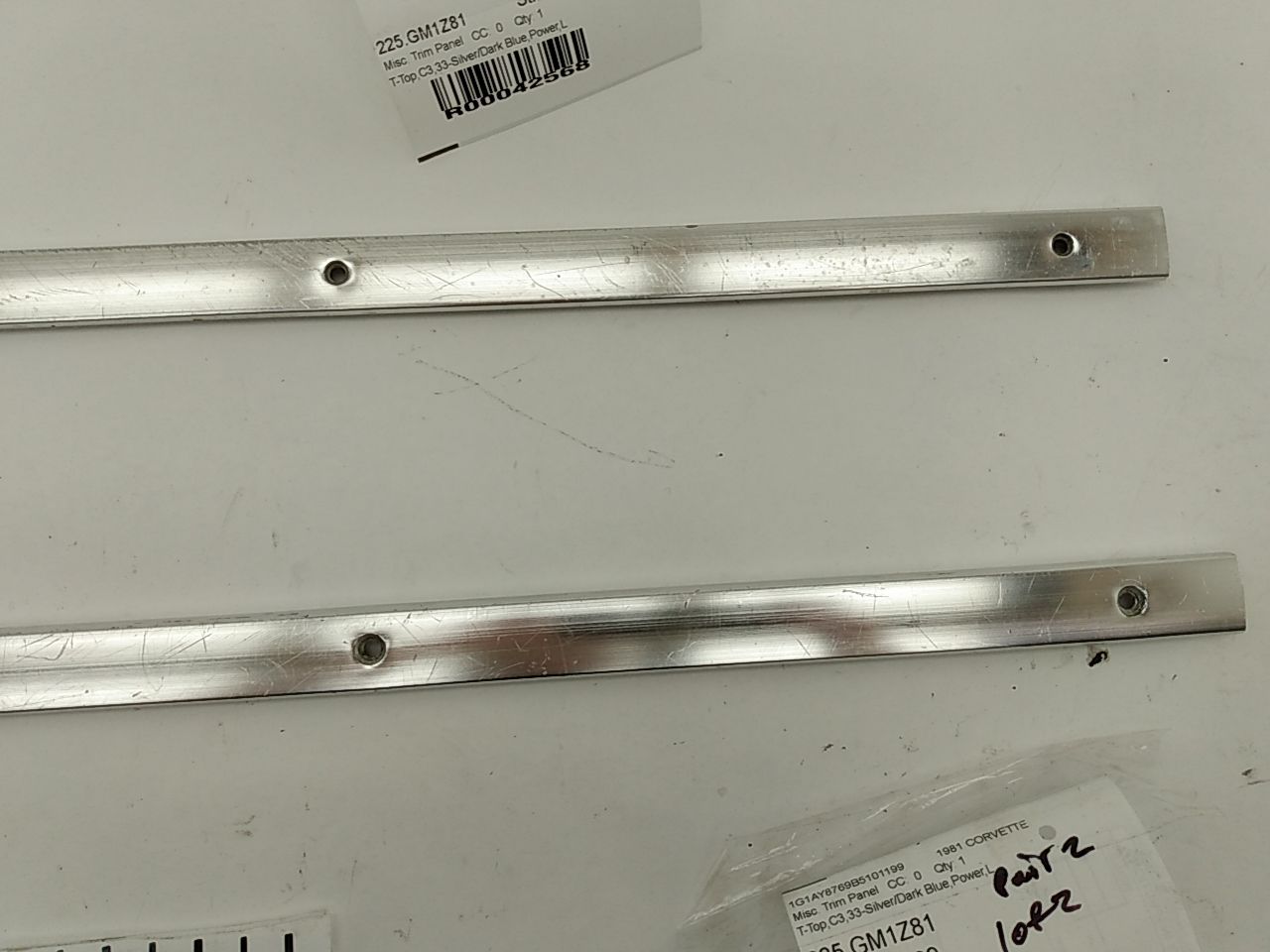 Chevrolet Corvette Pair Of Lower Door Trim Seals