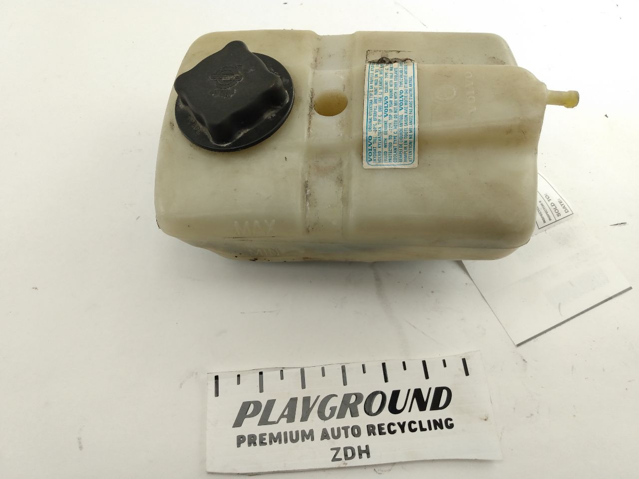 Volvo 240 Coolant Reservoir