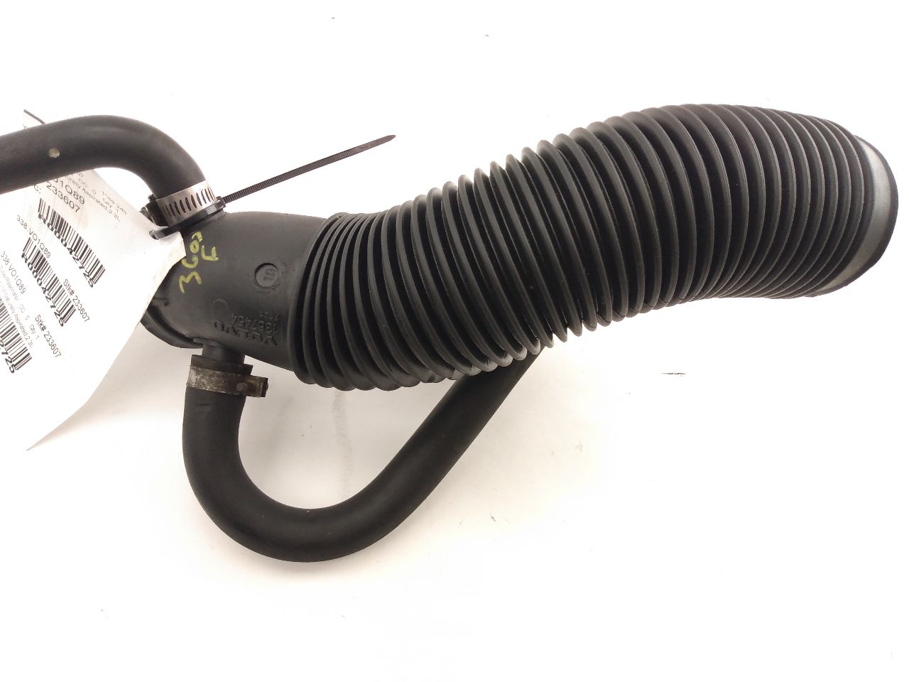 Volvo 240 Air Tube