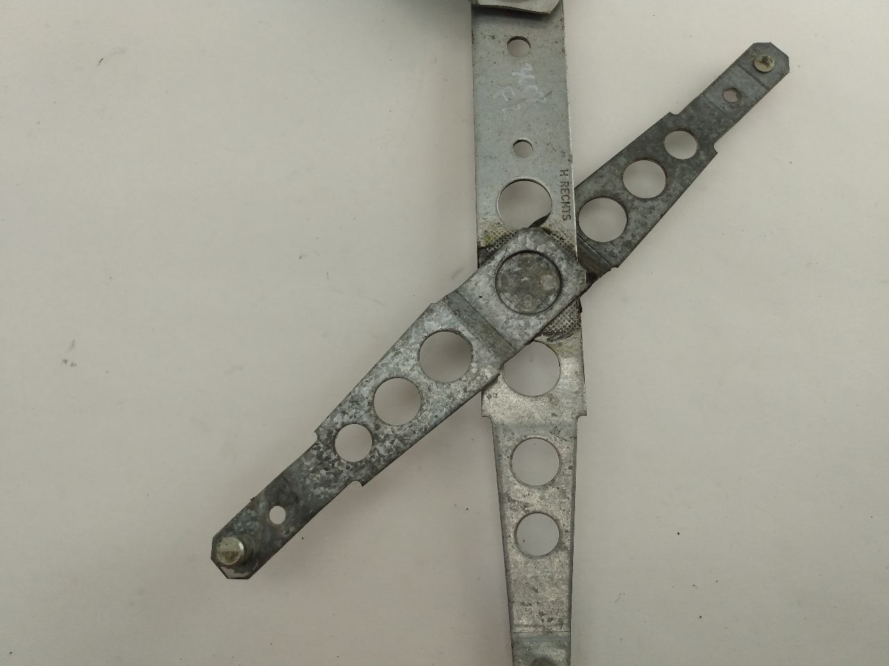 Volvo 240 Front Right Window Regulator