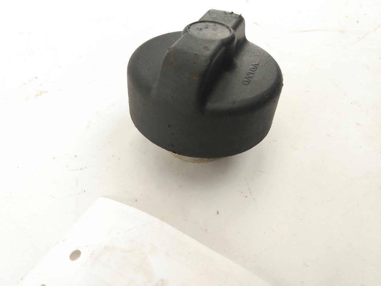 Volvo 740 Fuel Cap