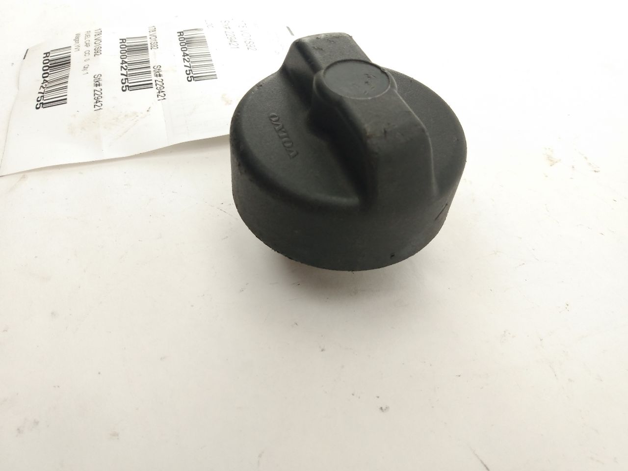 Volvo 740 Fuel Cap