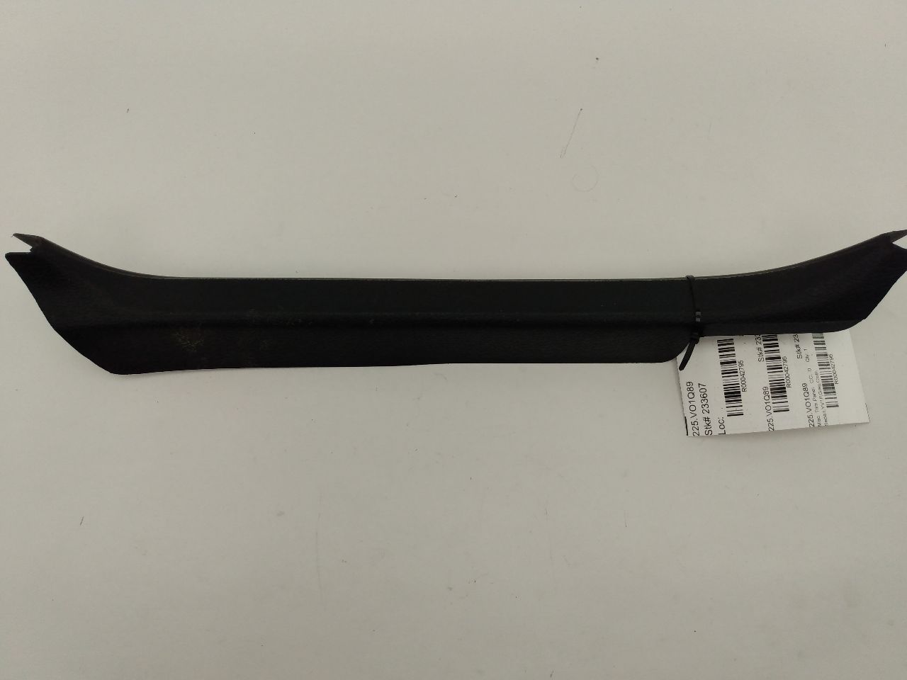 Volvo 240 Rear Right Sill Plate