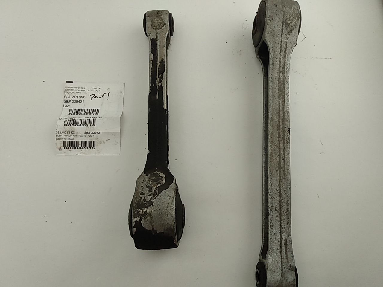 Volvo 740 Pair Of Rear Trunion Control Arms