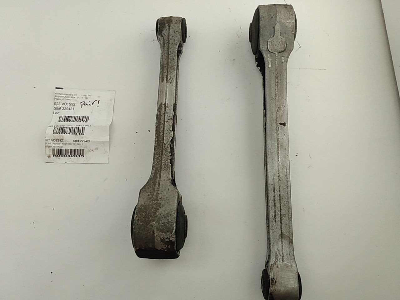 Volvo 740 Pair Of Rear Trunion Control Arms