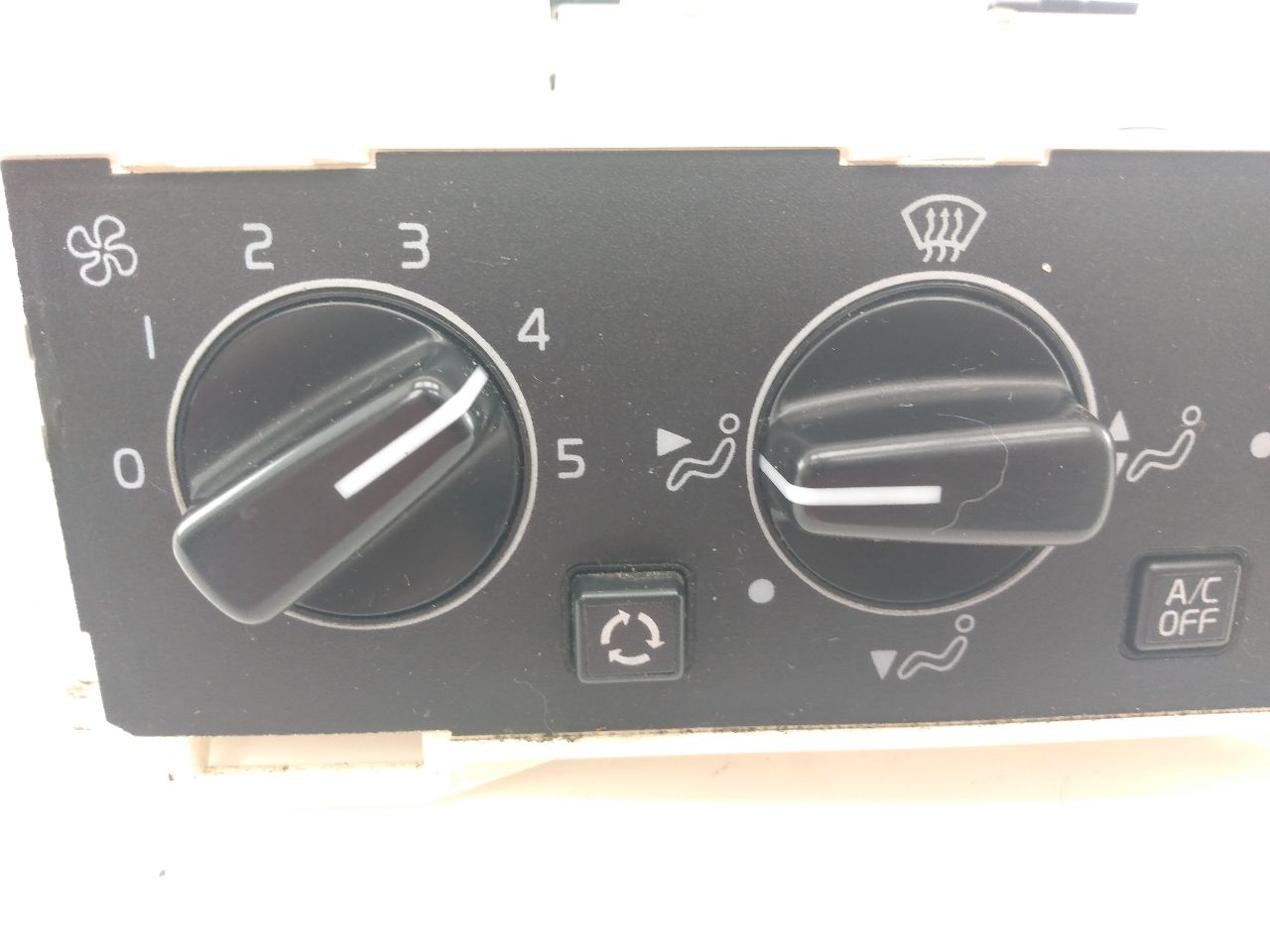 Volvo 740 AC Selector Control Unit - 0