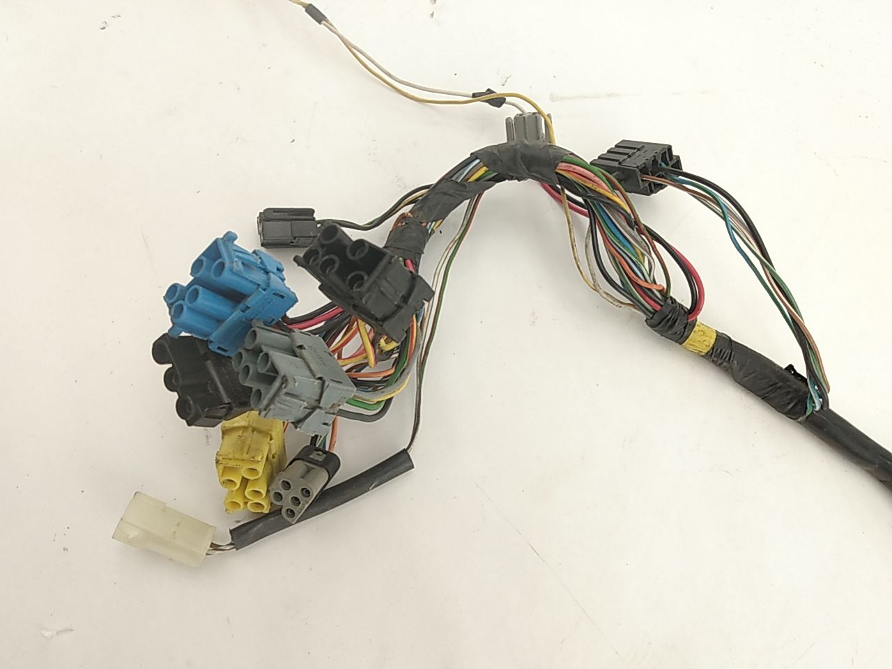 Volvo 740 Front Left Door Wiring Harness