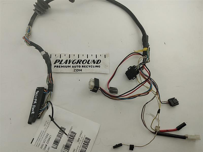 Volvo 740 Front Right Door Wiring Harness