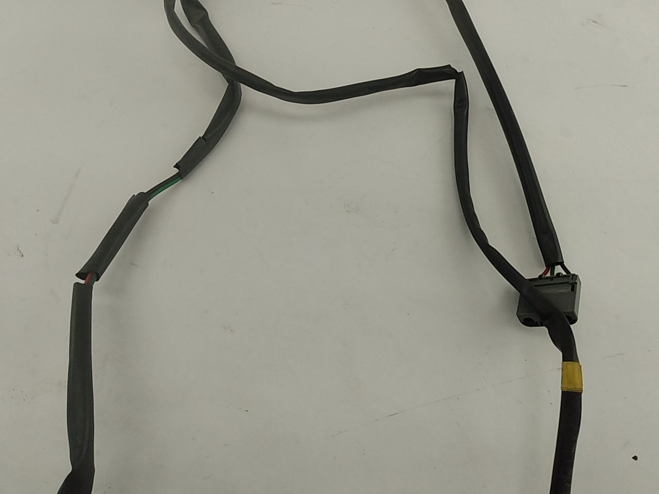 Volvo 240 Front Left Door Wiring Harness