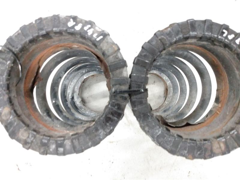 Land Rover Discovery Pair Of Rear Springs