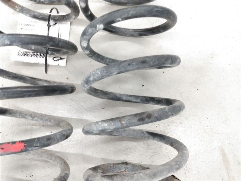 Land Rover Discovery Pair Of Front Springs