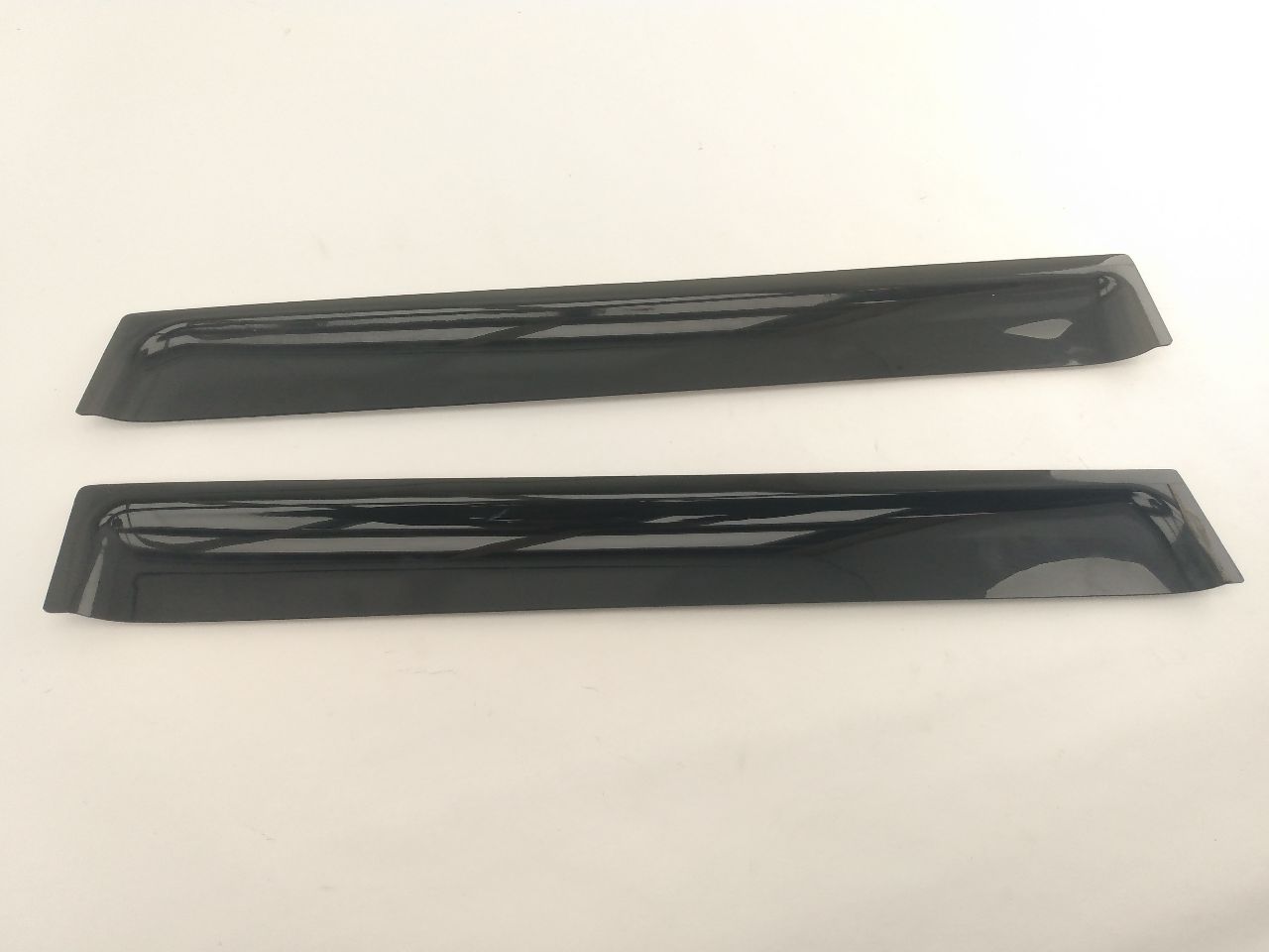 Land Rover Discovery Set Of Exterior Front And Rear Door Window Visors - 0