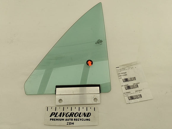 Audi TT Right Vent Glass