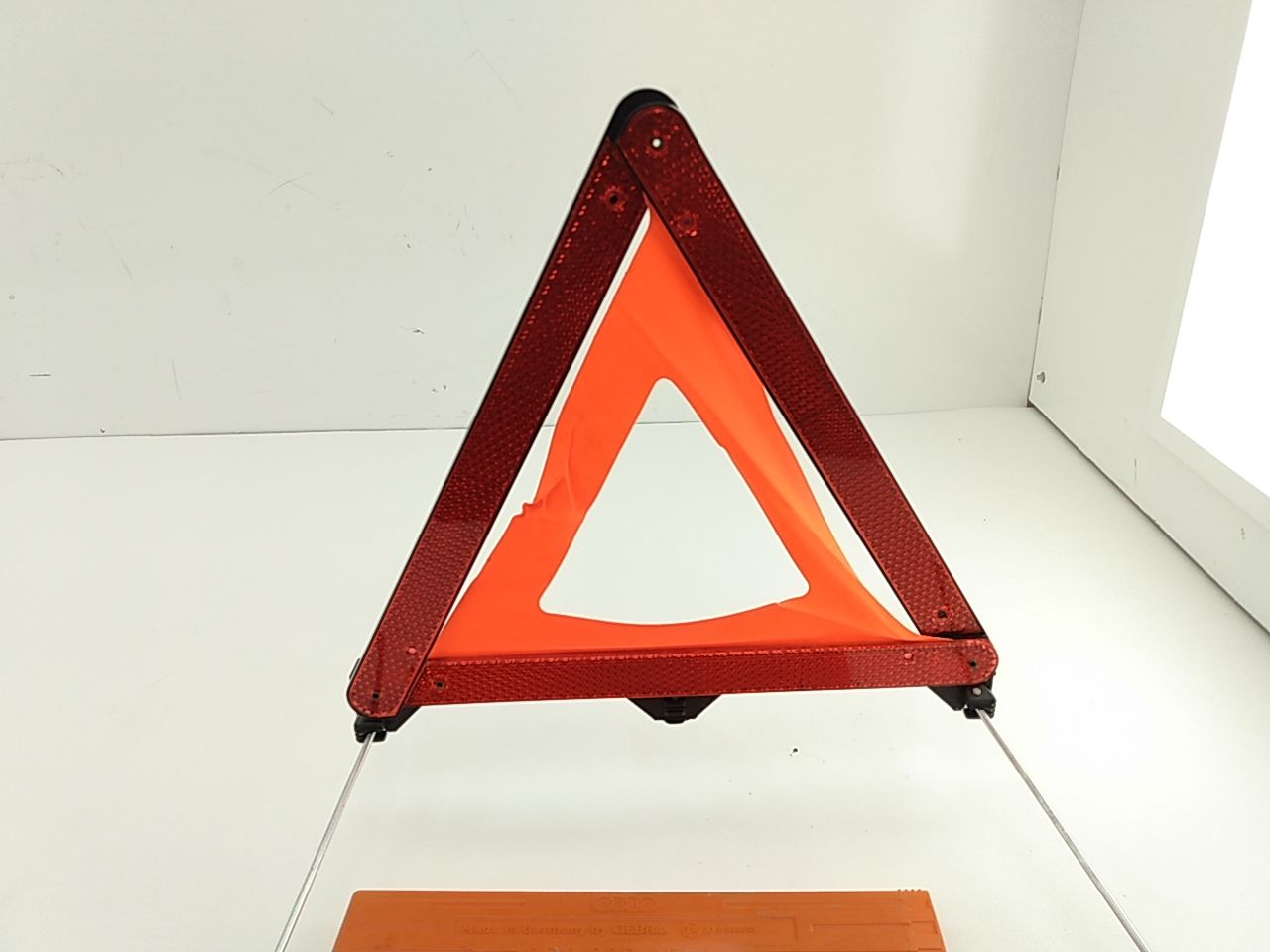 Audi TT Safety Warning Triangle - 0