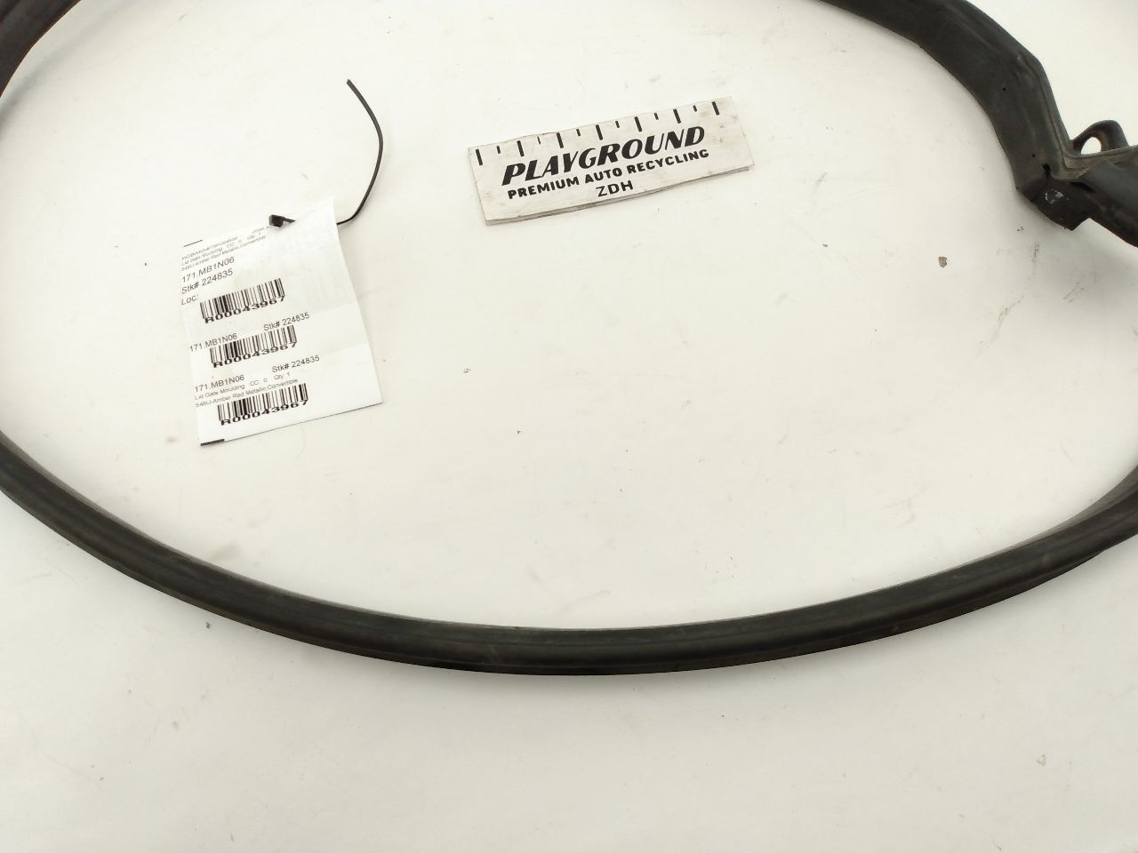 Mercedes SLK280 Rear Trunk Rubber Seal