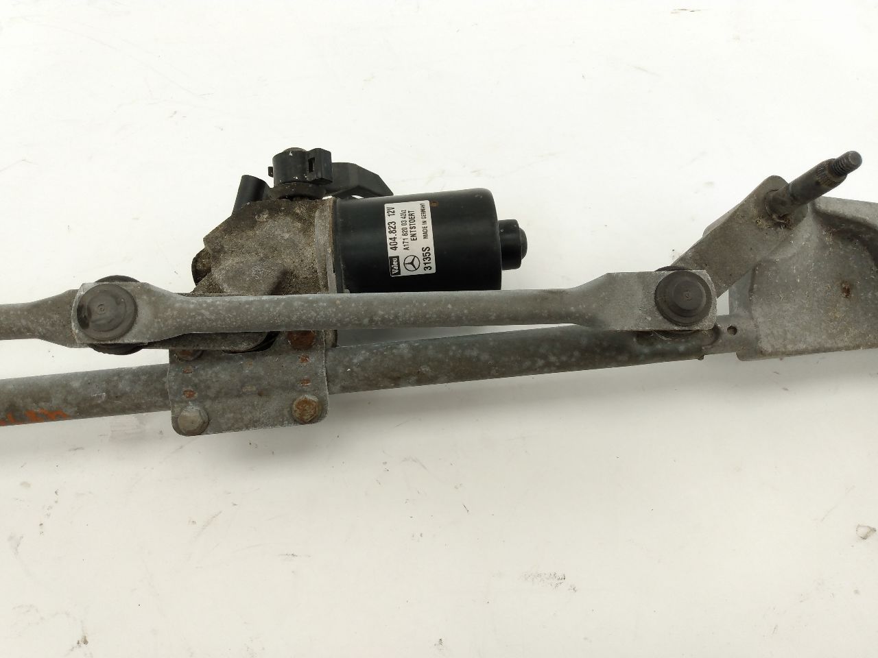 Mercedes SLK280 Front Windshield Wiper Motor With Linkage