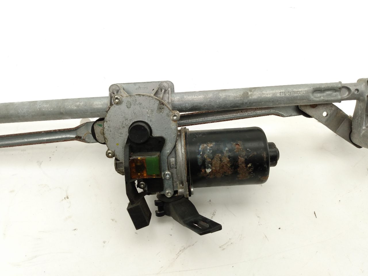 Mercedes SLK280 Front Windshield Wiper Motor With Linkage