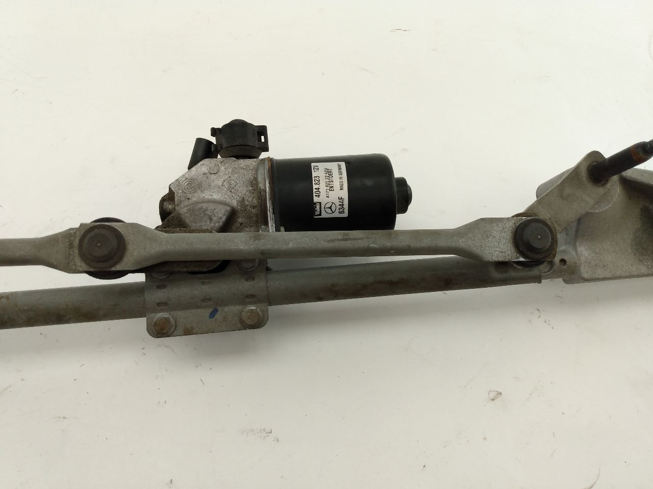 Mercedes SLK350 Front Windshield Wiper Motor With Linkage