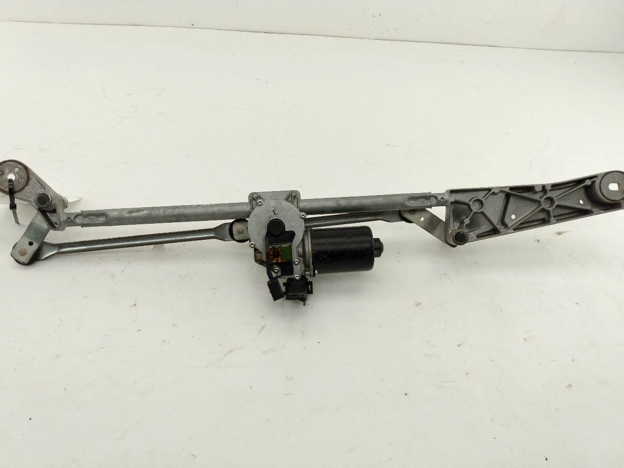 Mercedes SLK350 Front Windshield Wiper Motor With Linkage