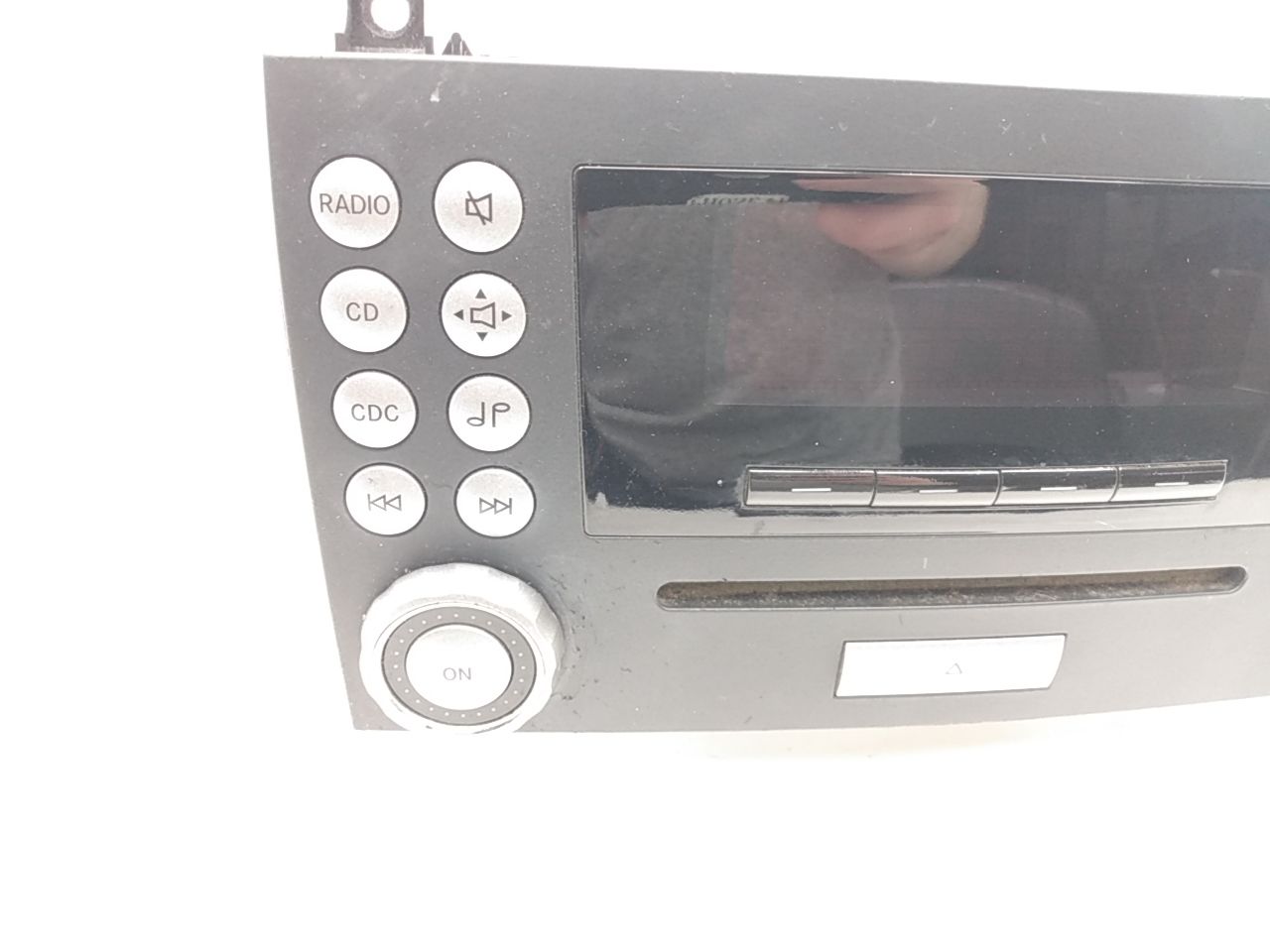 Mercedes SLK280 Radio CD Player - 0