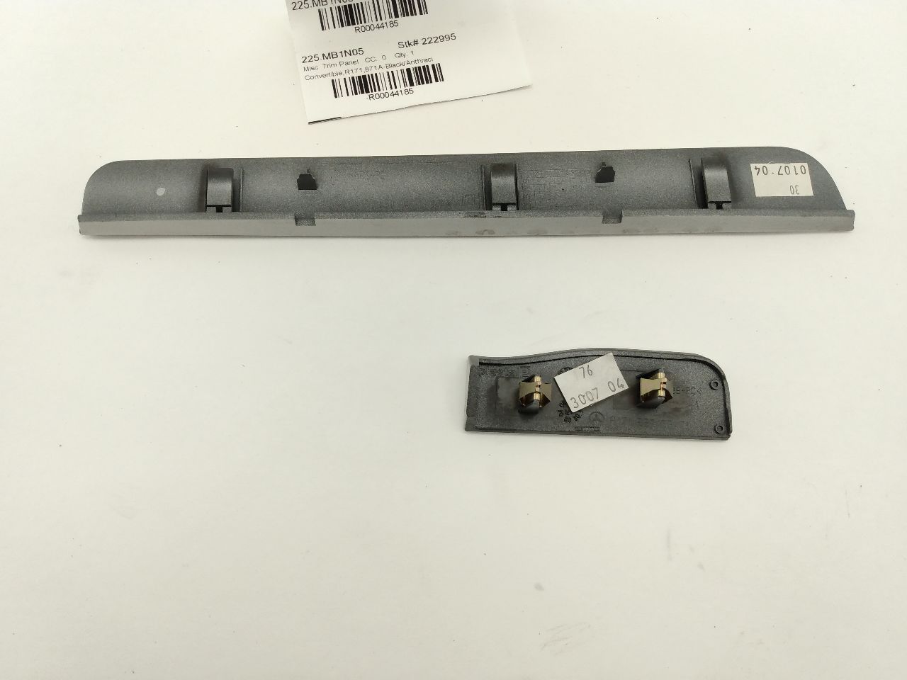 Mercedes SLK350 Dashboard Panel Bezel Trim