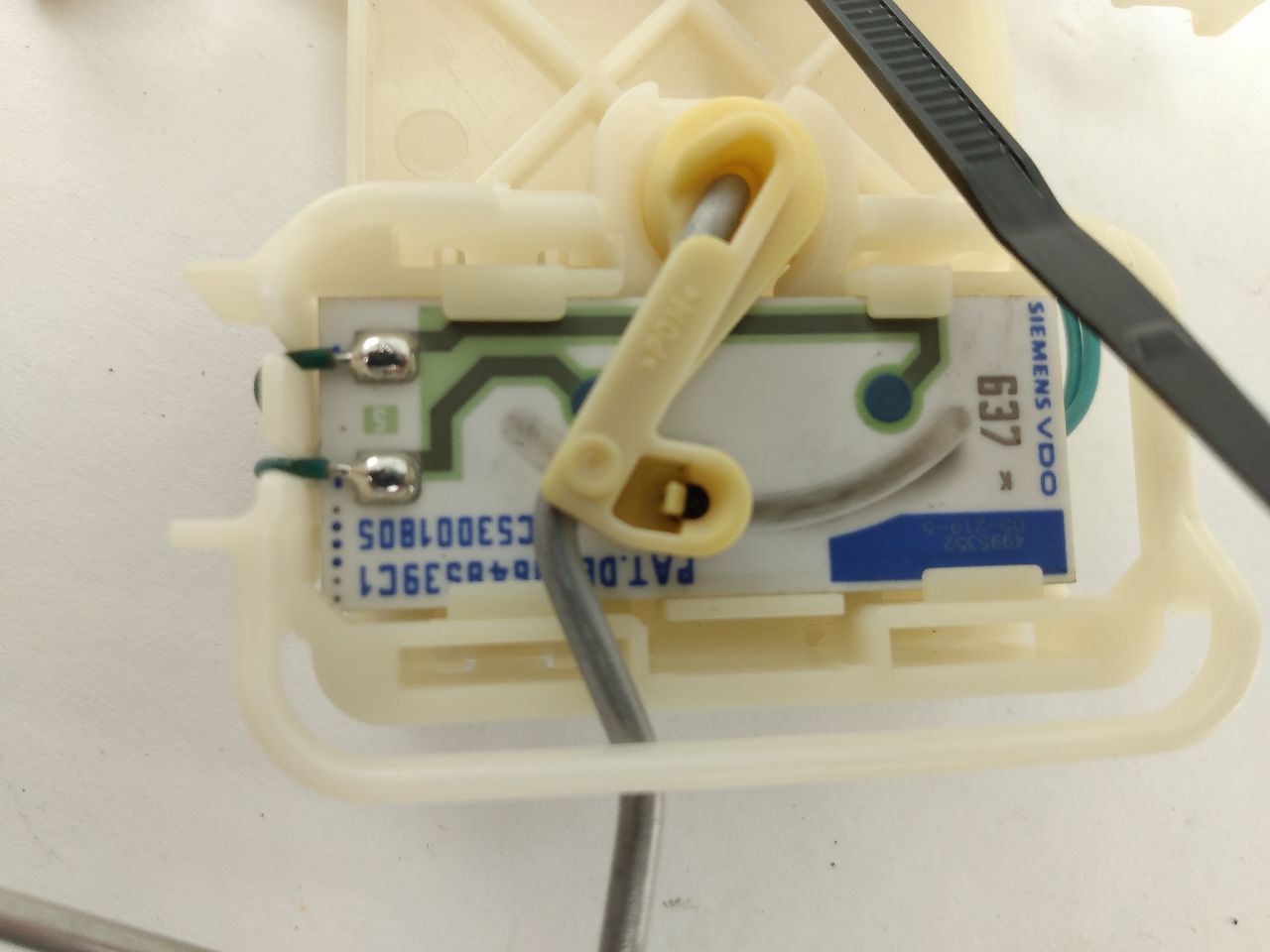 Mercedes SLK280 Fuel Level Sensor