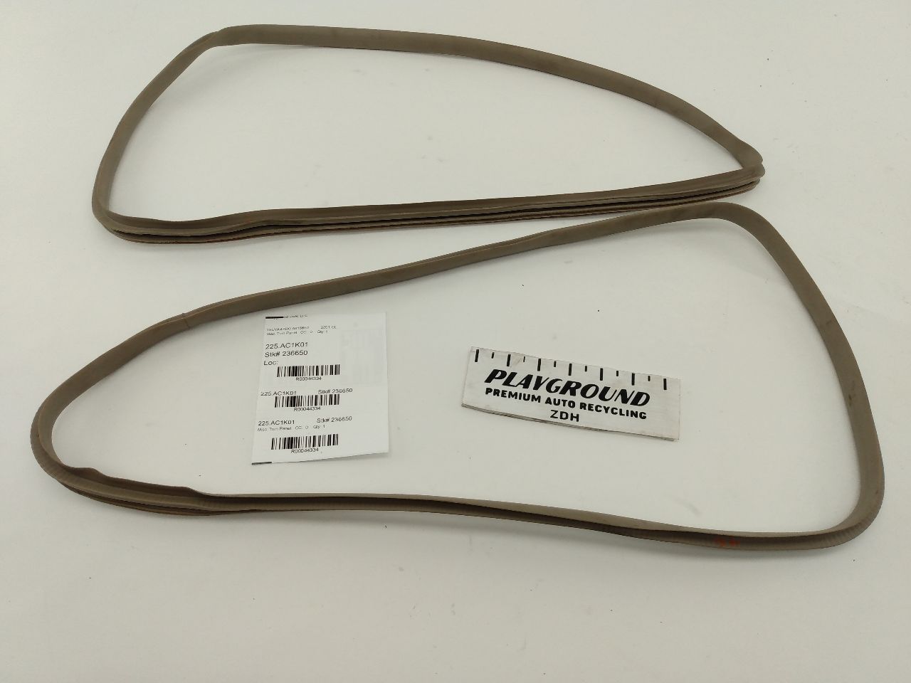 Acura CL Rear Quarter Glass Trim Set