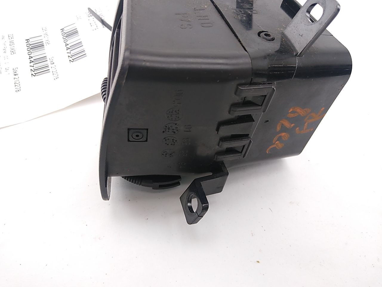 Mitsubishi 3000GT Front Right Dash Vent | Playground PAR