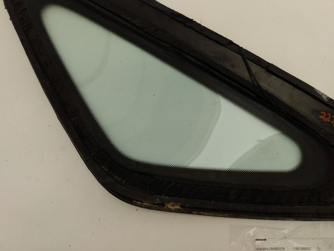 Mitsubishi 3000GT Rear Right Quarter Glass