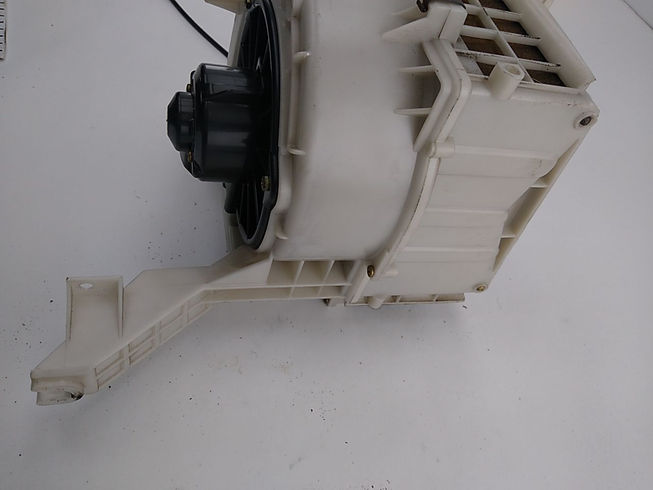 Mitsubishi 3000GT Blower Motor Assembly