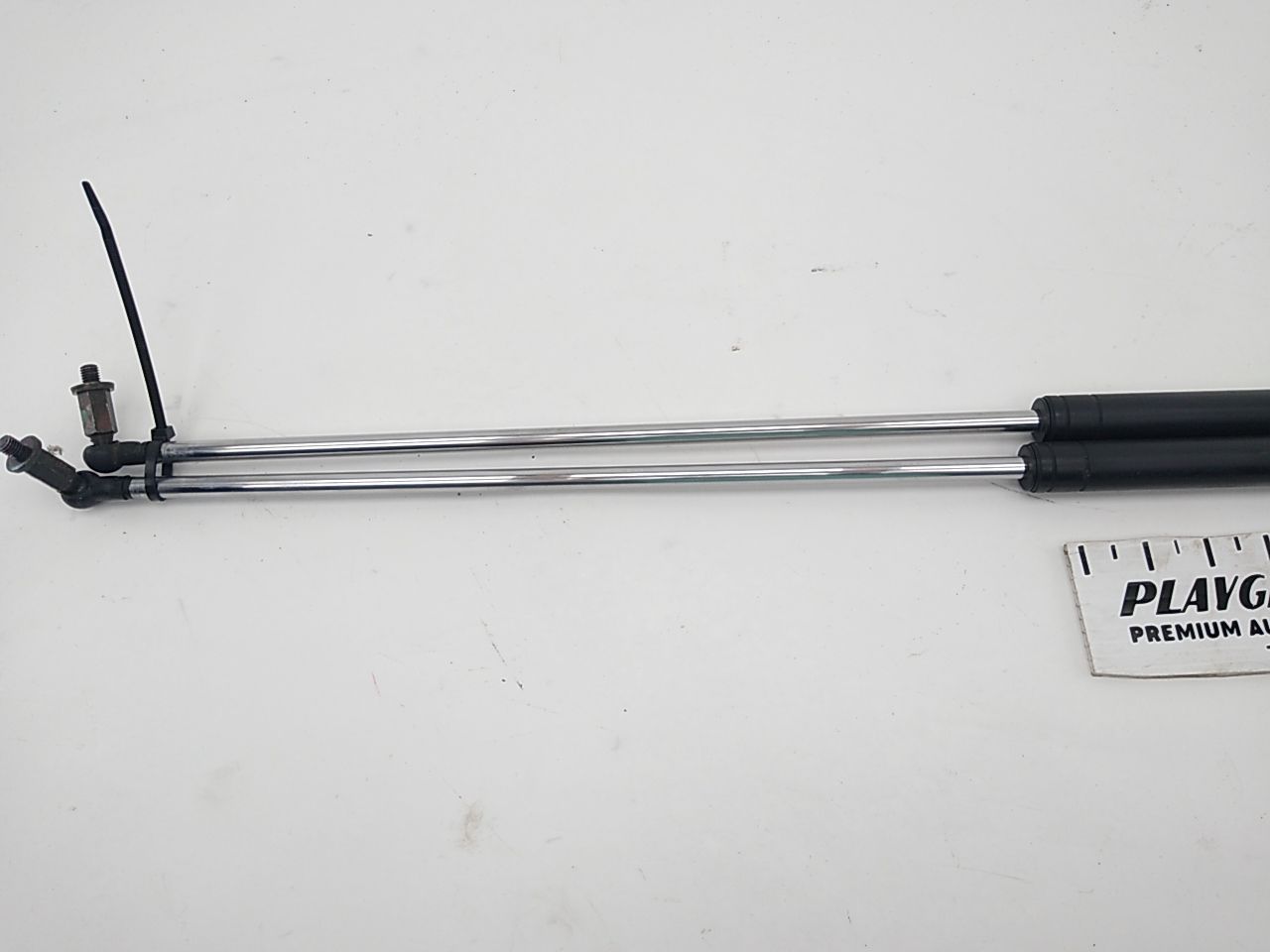 Mitsubishi 3000GT Pair Of Hatchback Struts - 0