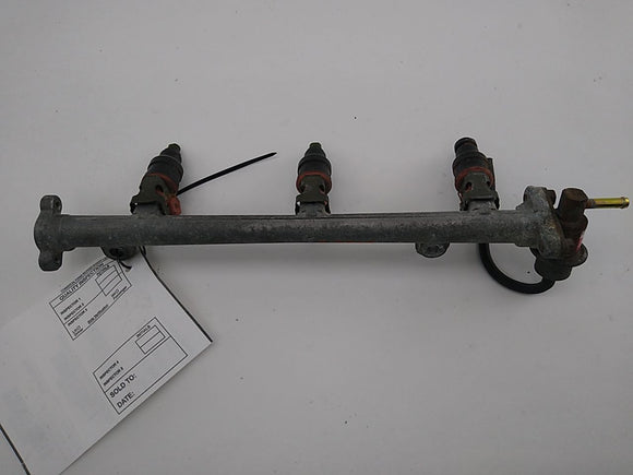 Mitsubishi 3000GT Fuel Inector Rail With Injectors