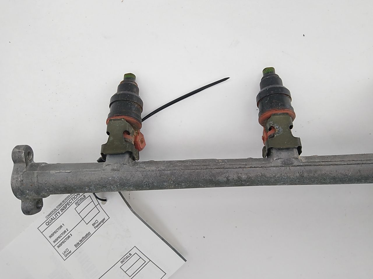 Mitsubishi 3000GT Fuel Inector Rail With Injectors
