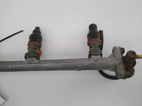 Mitsubishi 3000GT Fuel Inector Rail With Injectors