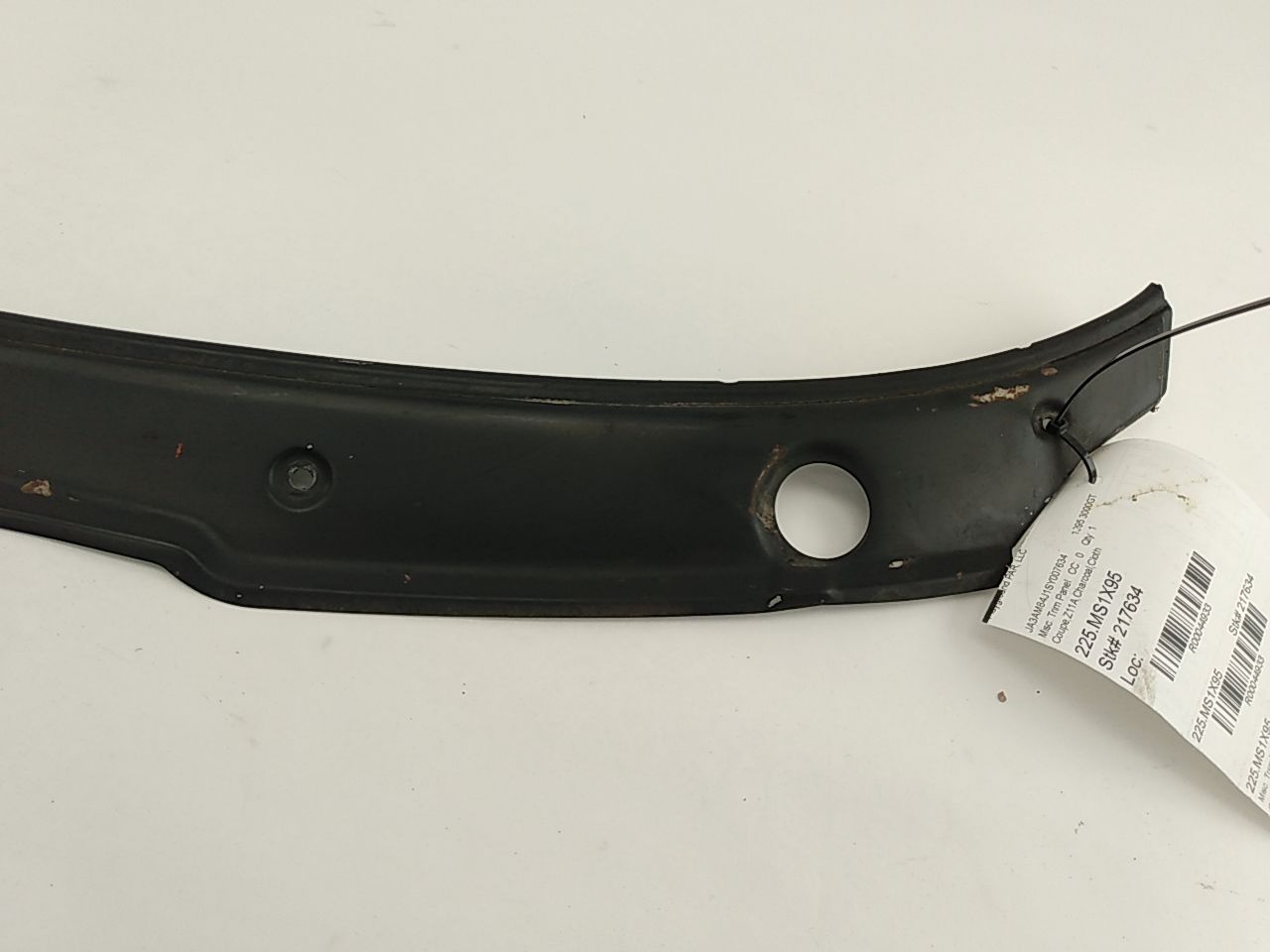 Mitsubishi 3000GT Front Windshield Wiper Trim Cowl