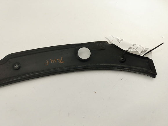 Mitsubishi 3000GT Front Windshield Wiper Trim Cowl