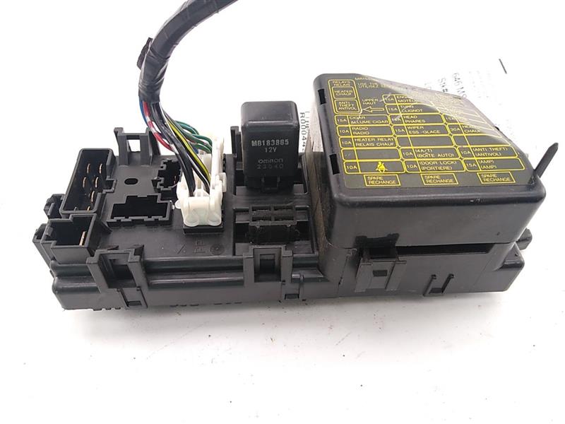 Mitsubishi 3000GT Engine Fuse Box